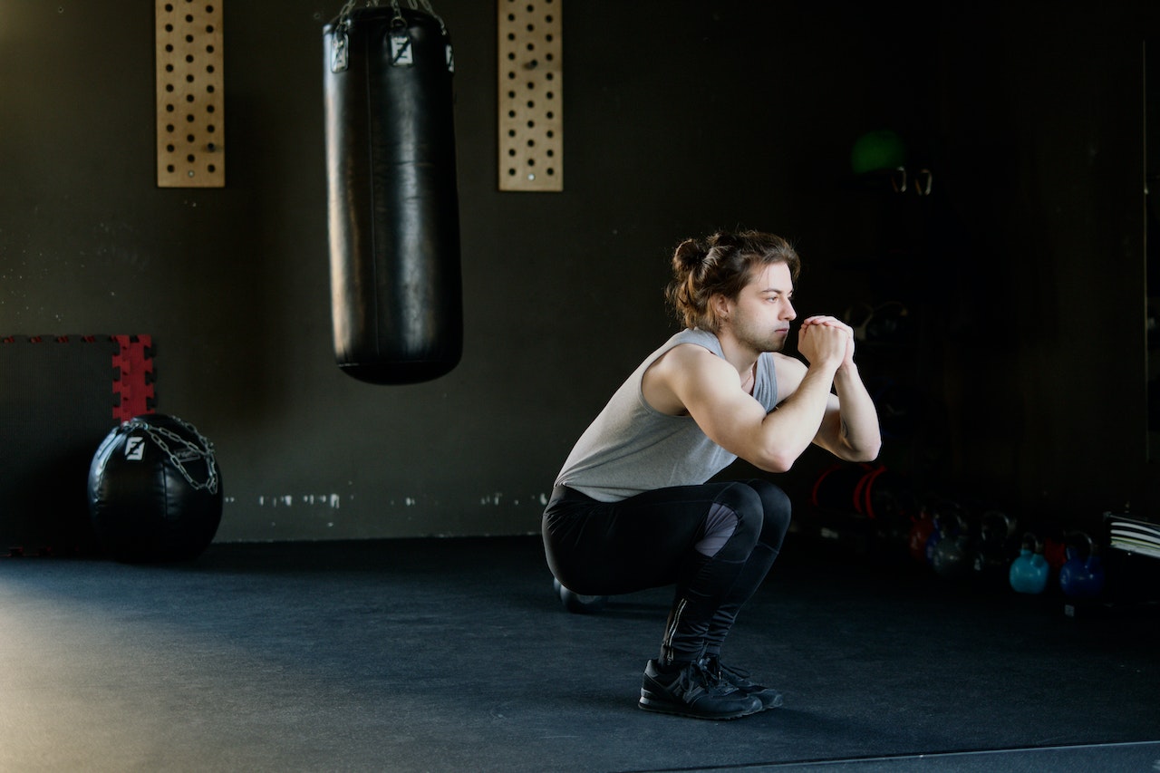 squatting 